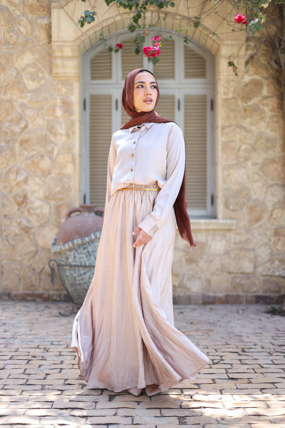 crushed satin flowy skirt in Grieg